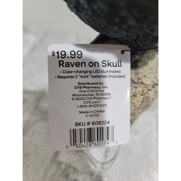 Raven on Skull LED Illuminated Eyes 9" Tall Spooky Village New Home Decor - Picture 4 of 12